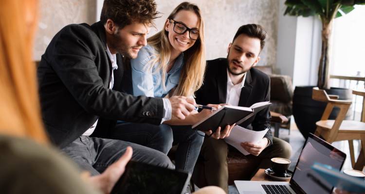 04 Building Relationships with Fellow Entrepreneurs